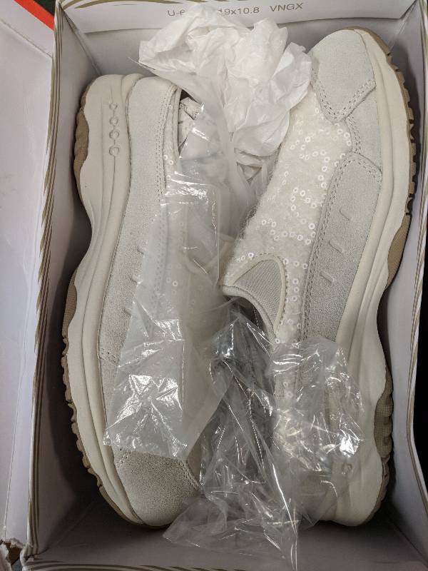 lot 3 image: Easy Spirit Embellished Wool Travel Time Winter White 10