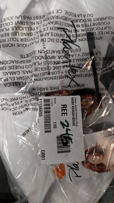 lot 245 image: Playtex Secrets Perfectly Smooth Underwire Bra White Stripe 40 DD