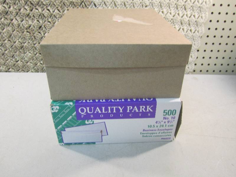 lot 93 image: Lot of 1000 BusinessLegal Size Mai...