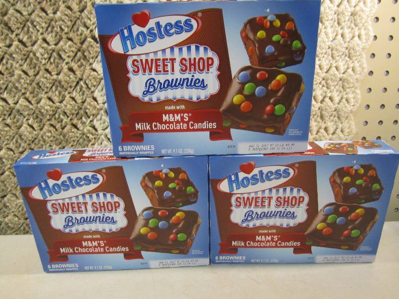 lot 113 image: 3 Boxes of Hostess Sweet Shop Brown...