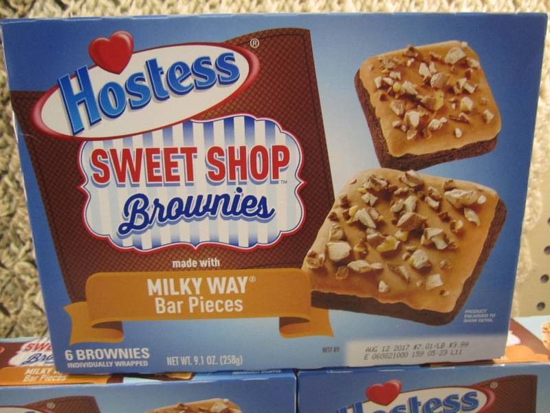 lot 122 image: 3 Boxes of Hostess Sweet Shop Brown...