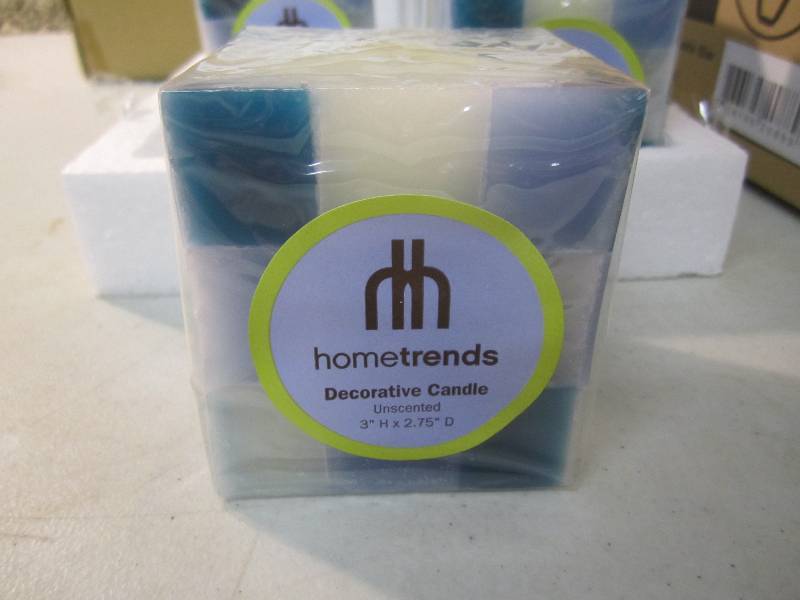 lot 130 image: Case of 24 Home Trends Decorative C...