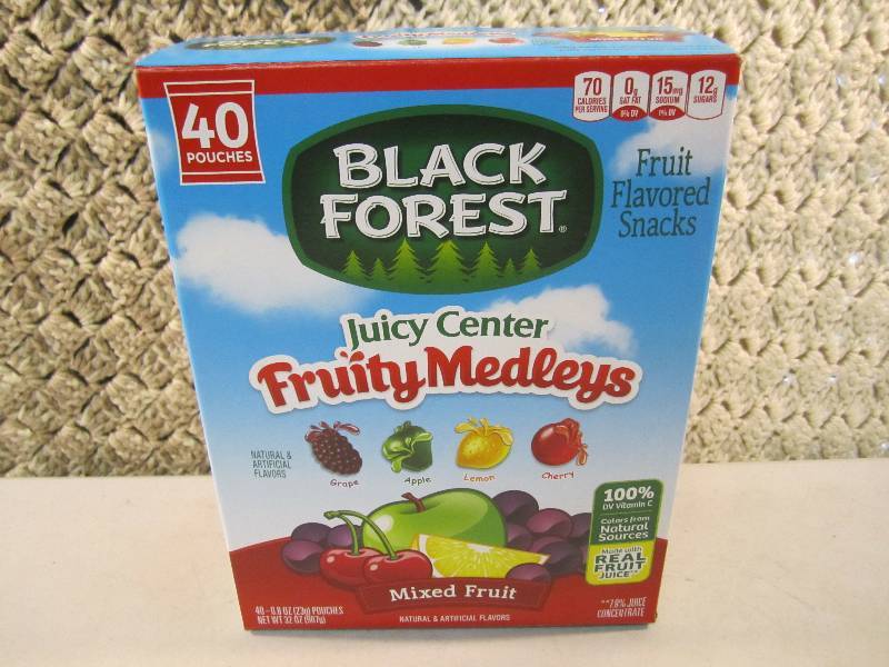 lot 208 image: Box with 40 Pouches Black Forest Fr...