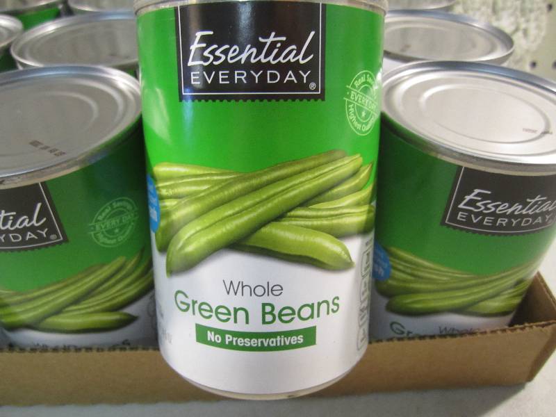 lot 225 image: Lot of 12 Cans Whole Green Beans Be...