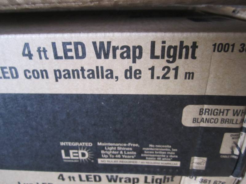 lot 13 image: Lot of 2 - 4 foot LED Wrap Lights B...