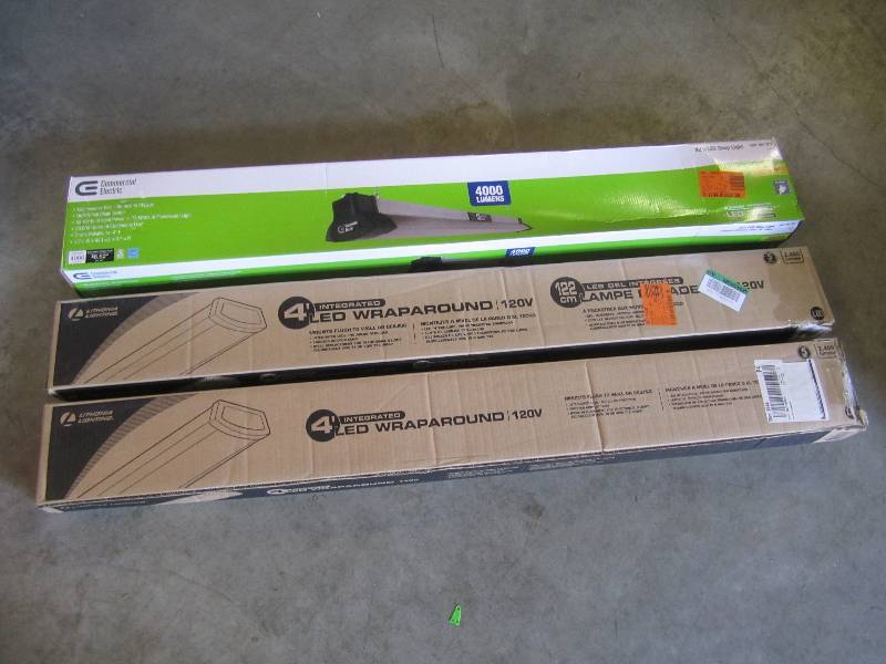 lot 18 image: Mixed Lot 2 - 4 foot LED Wrap Aroun...