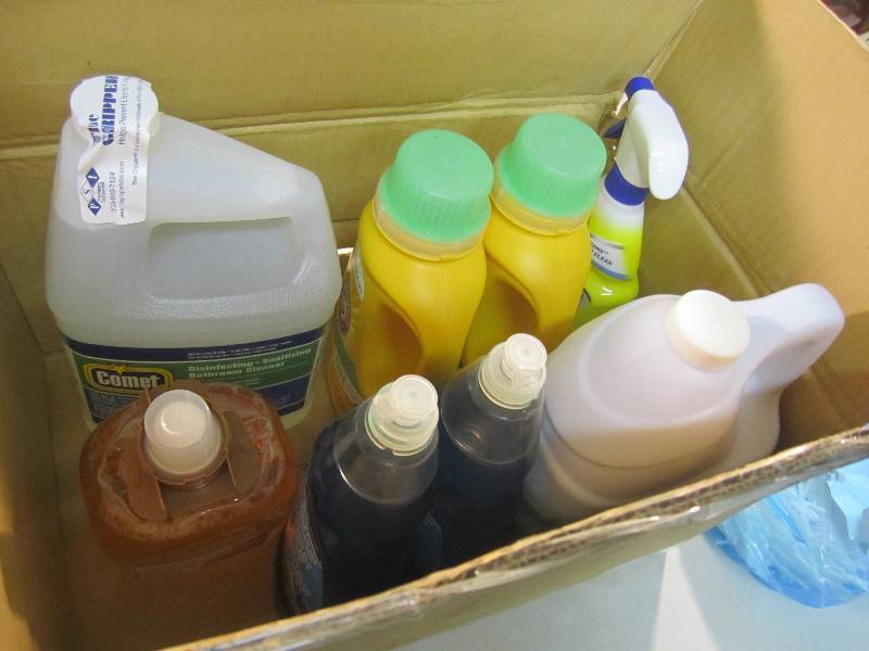 lot 49 image: Lot of Misc Cleaners Soaps etc. 8 C...