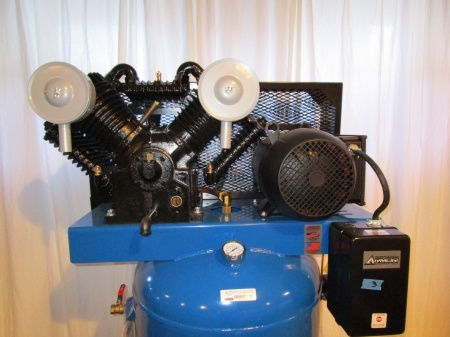 Eagle 80 Gallon Upright Air Compressor