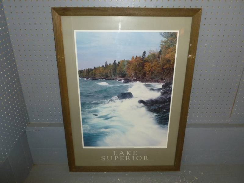 lot 24 image: Picture