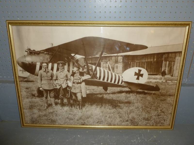lot 180 image: Vintage Picture
