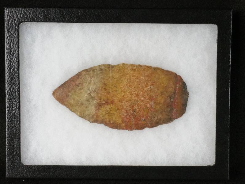 lot 11 image: 5 Native American Lanceolate Arrowhead