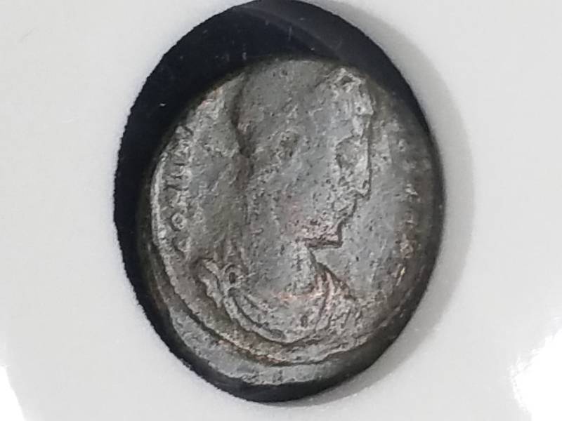 lot 22 image: Ancient Constatine the Great Era Roman Coin