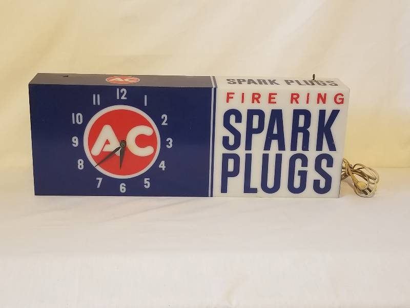 FIRE RING SPARK PLUG BOX SHAPED CLOCK
