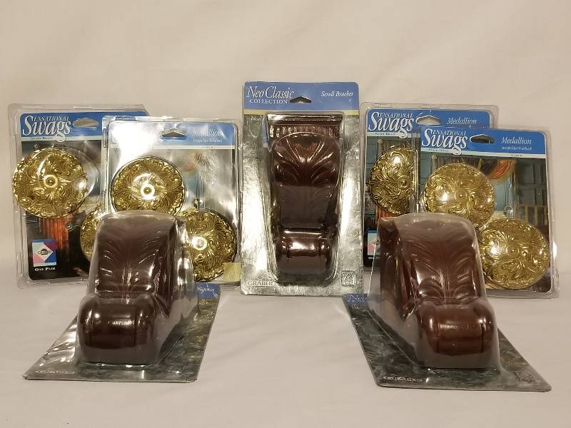 CURTAIN  BRASS DECOR