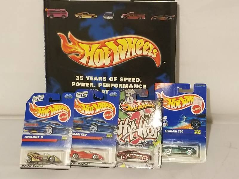 HOT WHEELS HISTORY BOOKHOT WHEELS CARS