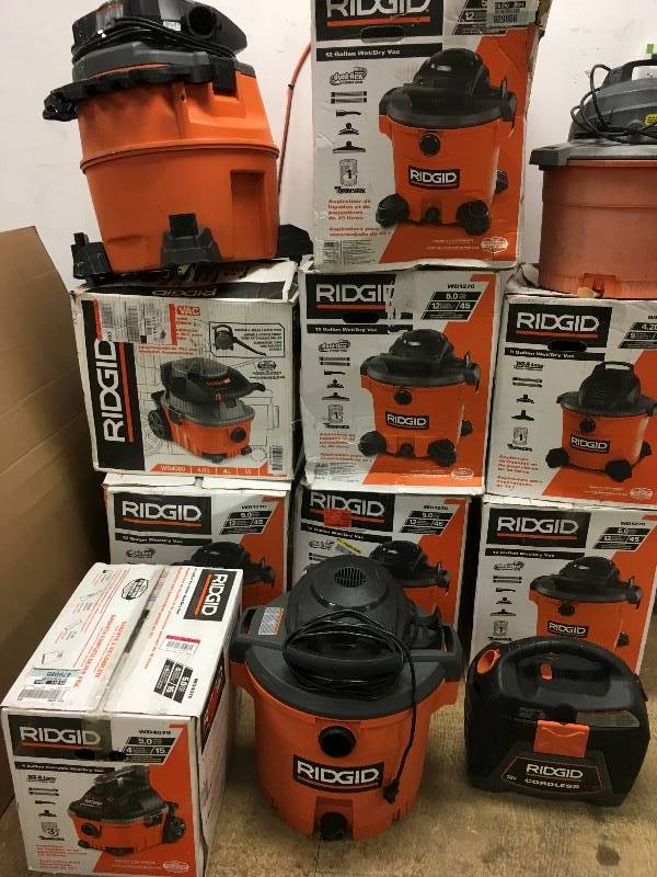 lot 82 image: Lot of Salvage Ridgid vacums  for Parts or Repair