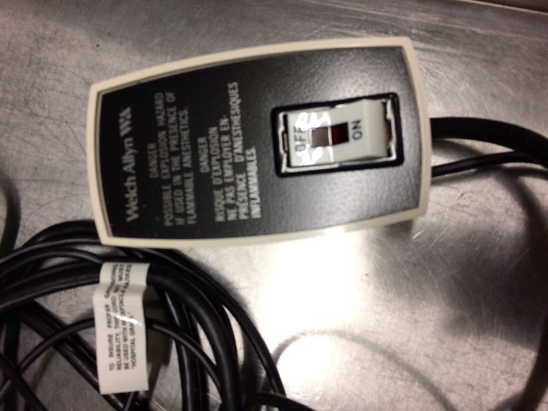 lot 16 image: Retails Used $450 Welch Allyn Exam Physicians Headlight Lamp Light 49003 with Power Supply Model 79003 -  Excellent Working Condition