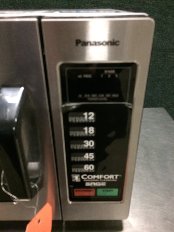 lot 45 image: Panasonic Professional Medical Microwave Oven - Preset Times For Sage Comfort Products - Excellent Working Condition