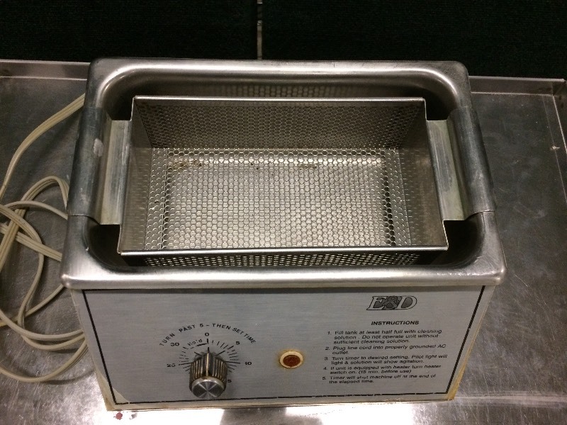 lot 49 image: Medical Dental Ultrasonic Utensil Cleaner Cleanser - Excellent Working Condition
