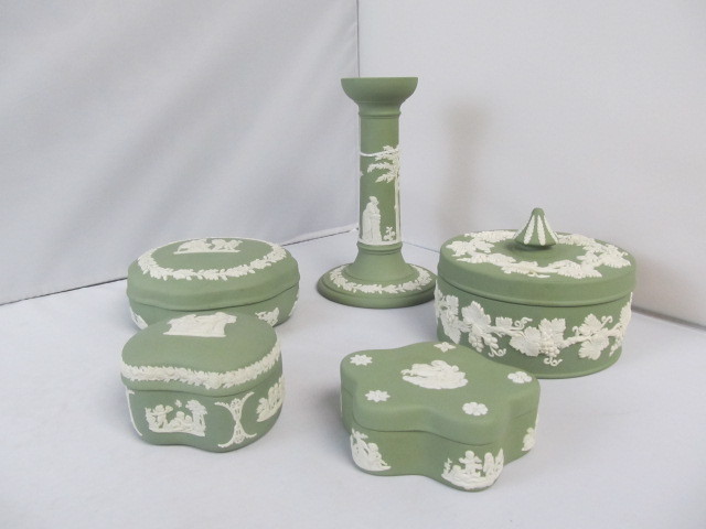 lot 54 image: NICE Group of Vintage Green WEDGWOOD Jasperware