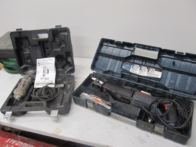 lot 67 image: 2 Working BOSCH Power Tools