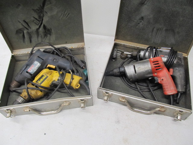 lot 73 image: 4 Good Quality Working Power Drills - Milwaukee Dewalt Bosch Skil