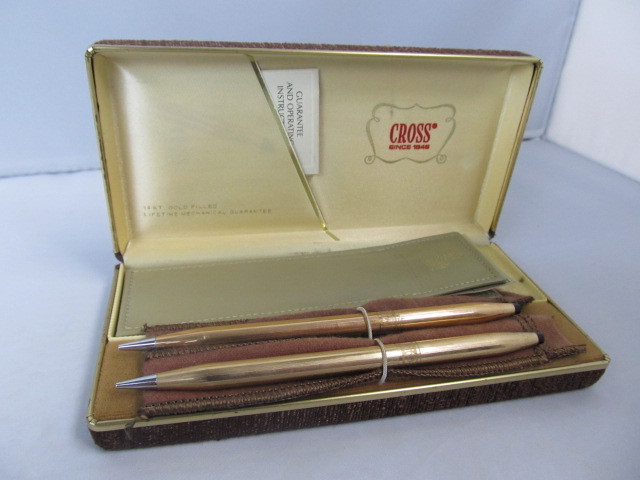 lot 105 image: Vintage 14K Gold Filled CROSS Pen & Mechanical Pencil Set