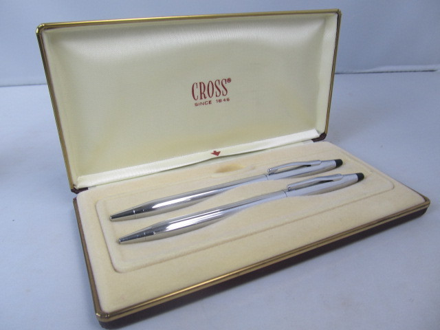 lot 107 image: MINT Vintage CROSS Chrome Pen & Mechanical Pencil Set