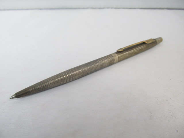 lot 109 image: Vintage PARKER No. 75 Cicele Sterling Silver Ballpoint Pen
