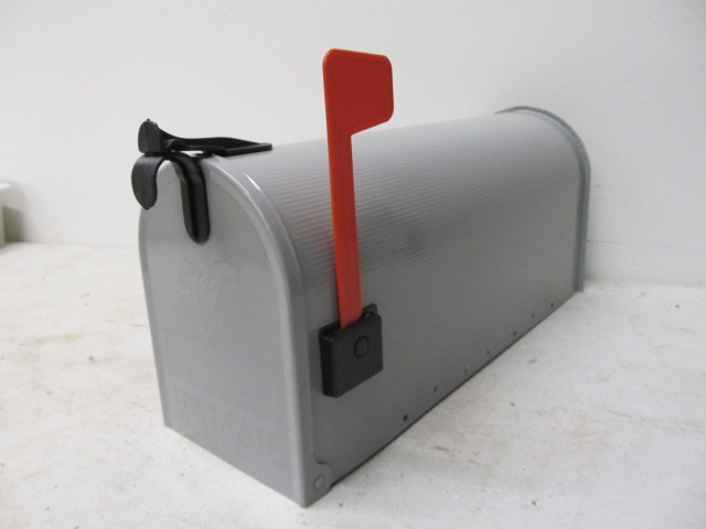 lot 147 image: NEW Ribbed Metal Mailbox 