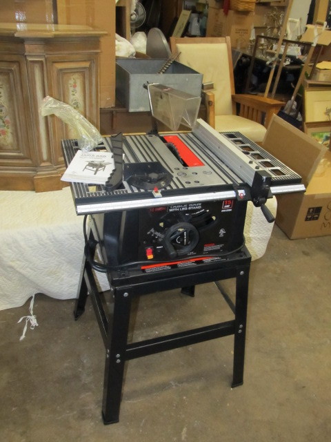 lot 152 image: LIKE NEW Table Saw wStand