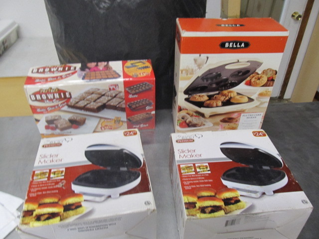 lot 189 image: Lot of BRAND NEW Kitchen Cookware