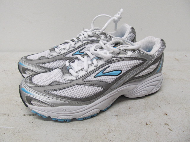 lot 20 image: BRAND NEW Pair of Ladies Athletic Shoes - Size 9.5