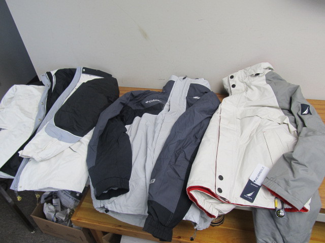 lot 21 image: 3 NEW Mens Winter Jackets - Columbia Nautica etc.