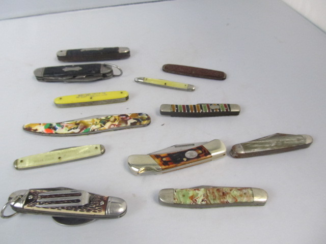 lot 6 image: Lot of Vintage Pocket Knives