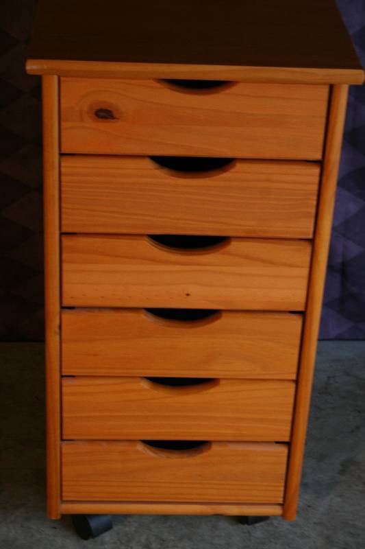 Rolling End Table with Storage