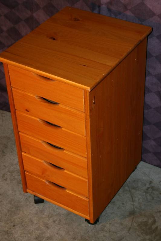 Rolling End Table with Storage
