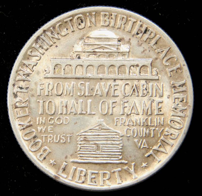lot 15 image: 1946 BOOKER T. WASHINGTON SILVER COMMEMORATIVE HALF DOLLAR