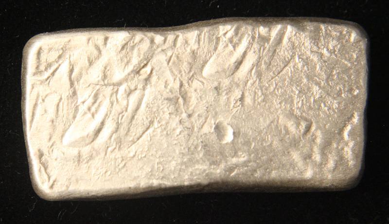 lot 48 image: 1 TROY OZ. .999 FINE SILVER BAR H