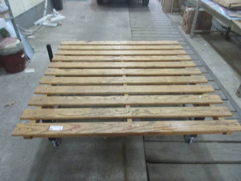 Display cart