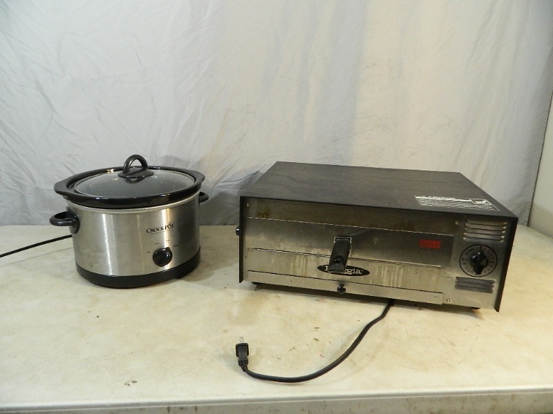 Crockpot and Pizza Oven