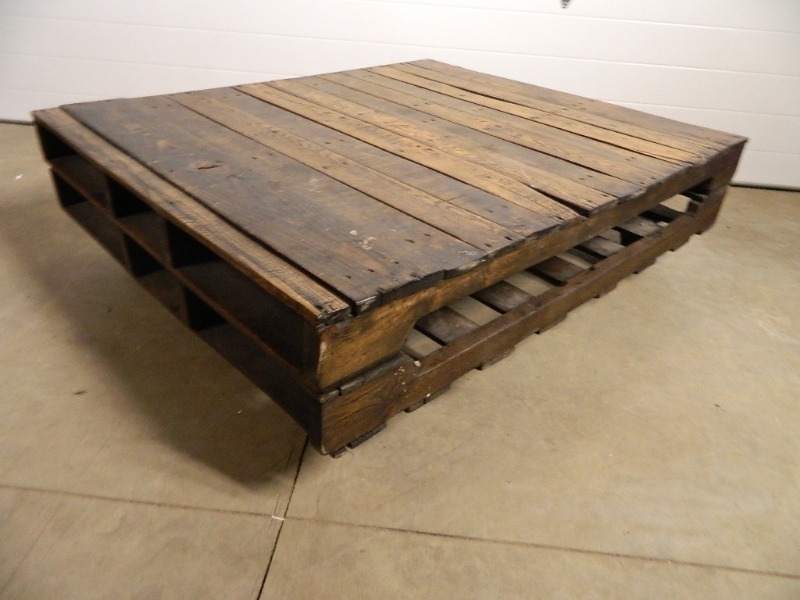 Stained Pallet Coffee Table on Wheels