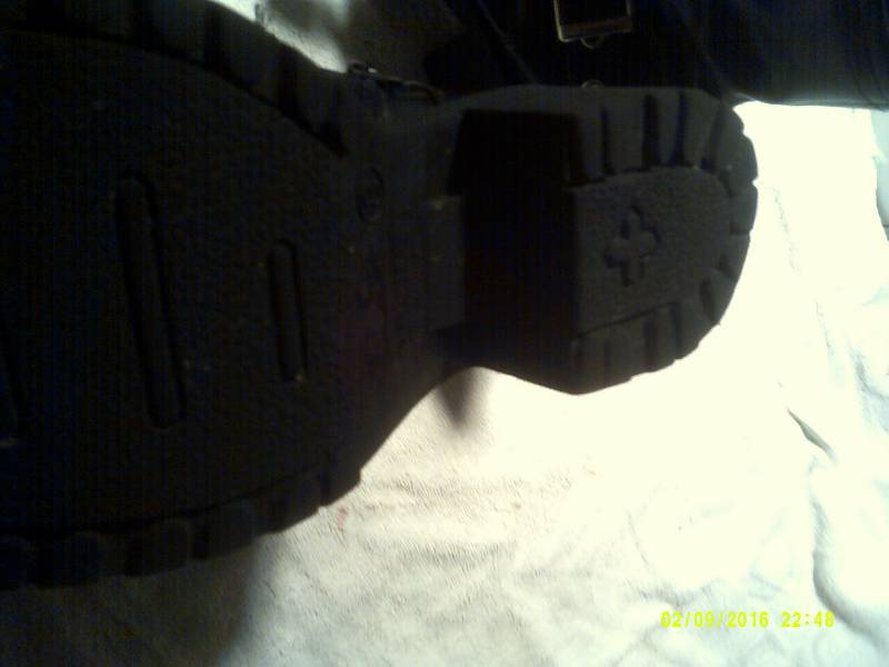 lot 29 image: SIZE 8 LADYS BIKER BOOTS