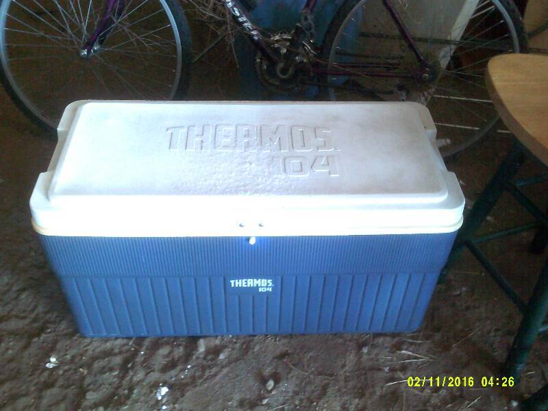 lot 81 image: LS IGLOO COOLER