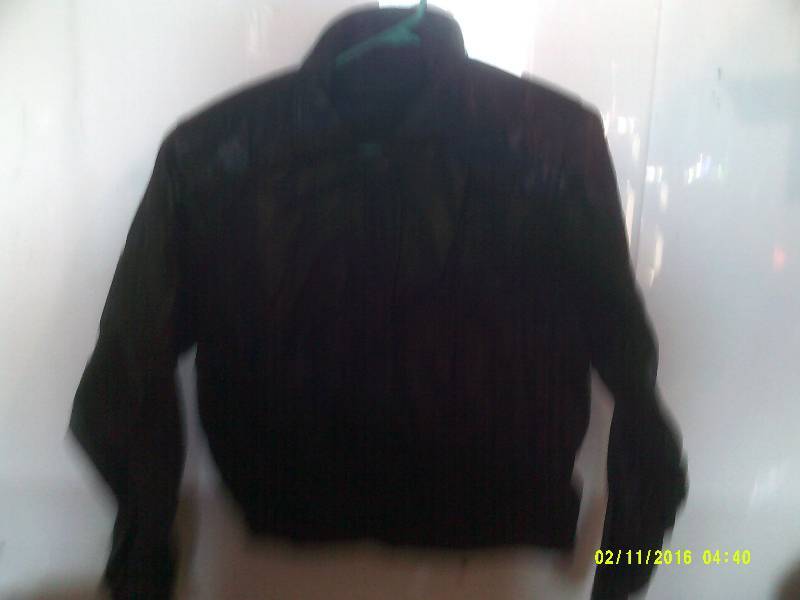 lot 50 image: SMALL LEATHER JACKET