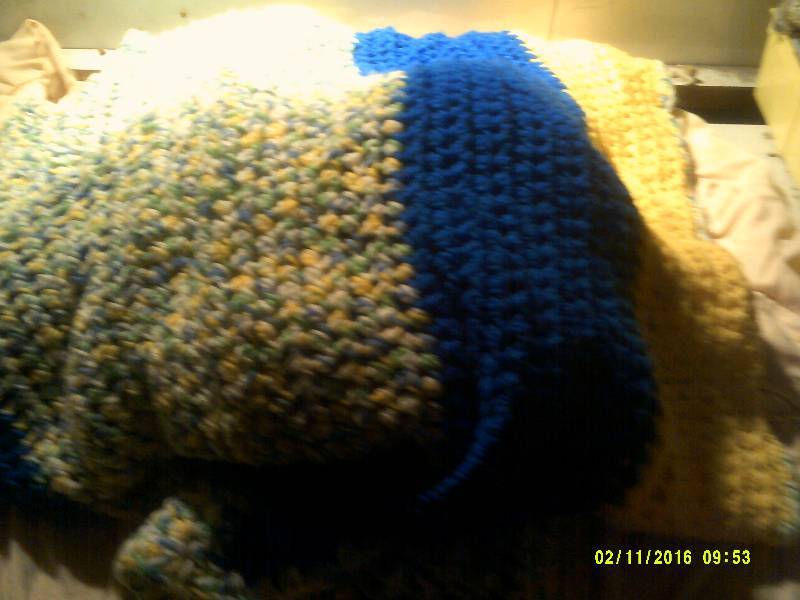 lot 69 image: FULL SIZE HAND CRAFTED AFTGAN