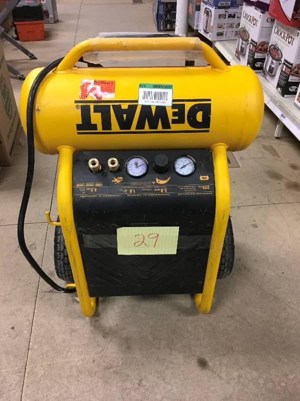 Dewalt 4.5 Gallon Portable Oil Free Air Compressor open box in like new condition