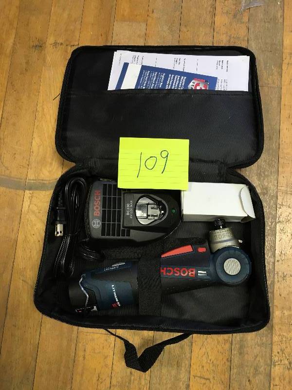 Bosch PS10-2A 12V Max Cordless Lithium-Ion Driver not used