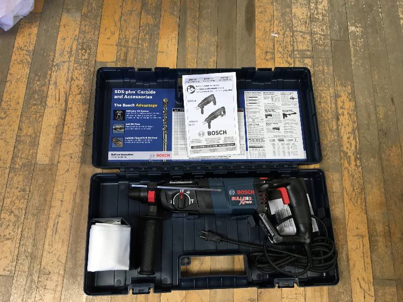 Bosch 11255VSR Bulldog Xtreme 1-inch SDS-PlusD-Handle Rotary Hammer not used