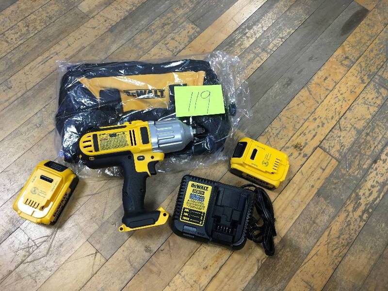 Dewalt DEWALT 20-Volt MAX Lithium-Ion Cordless 12 in. Impact Wrench